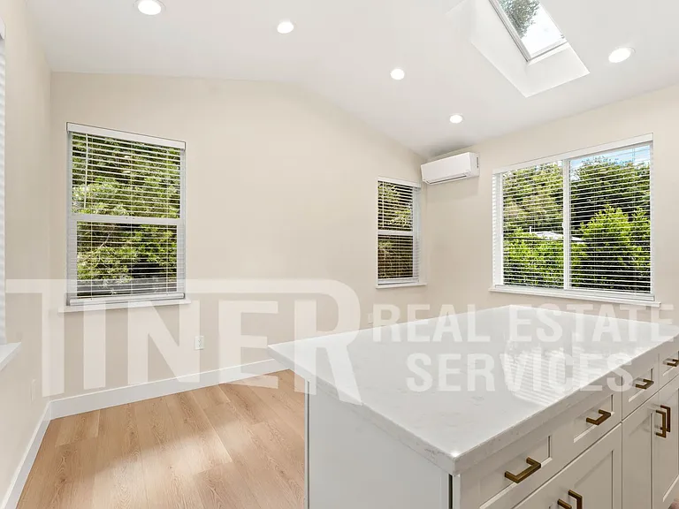 1314 Q St #5 — Photo 1