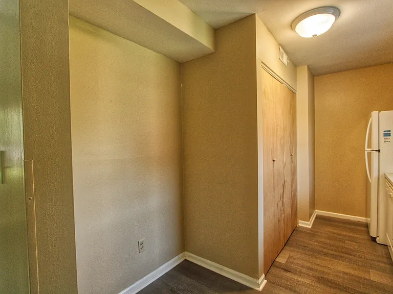 2 Peppertree Dr #4 — Photo 4