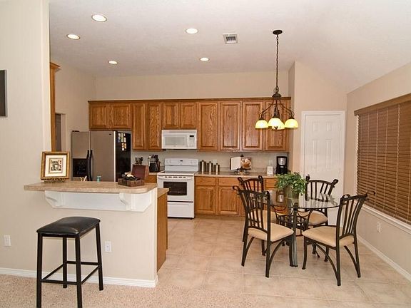 4th image of 22810 Blackgum Dr