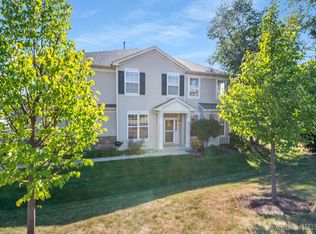 114 Durango Dr, Gilberts, IL 60136