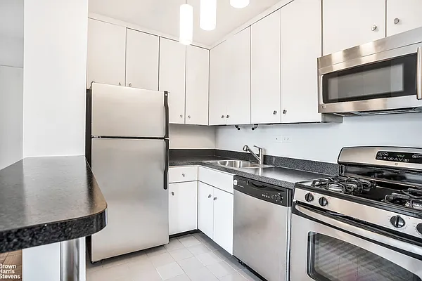 Rented by Brown Harris Stevens | media 17