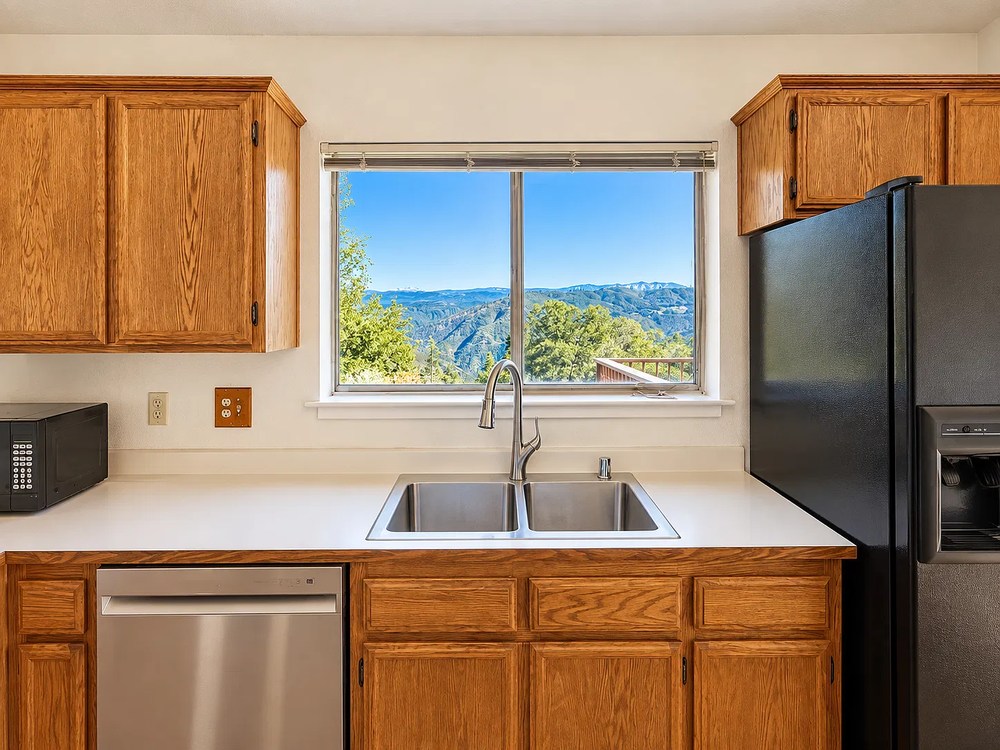 10201 Ponderosa Way - 1 — Photo 4