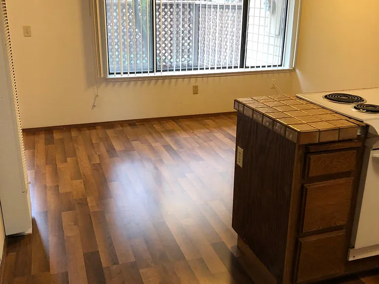 2836 Yulupa Ave — Photo 2