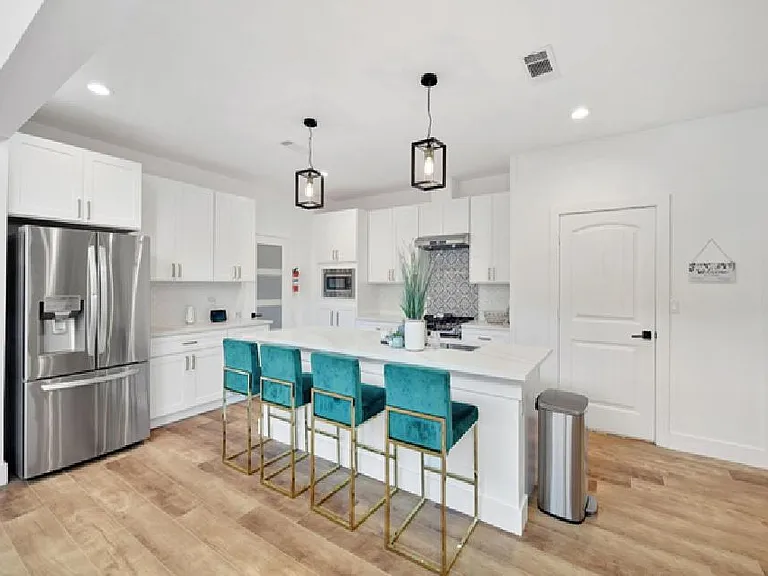 6708 Ermine Cir — Photo 17