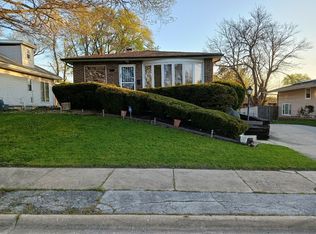 585 W 15th Pl, Chicago Heights, IL 60411