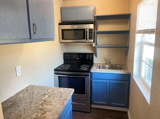 1st image of 5829-5857 Lindhurst Ave #5829-5857