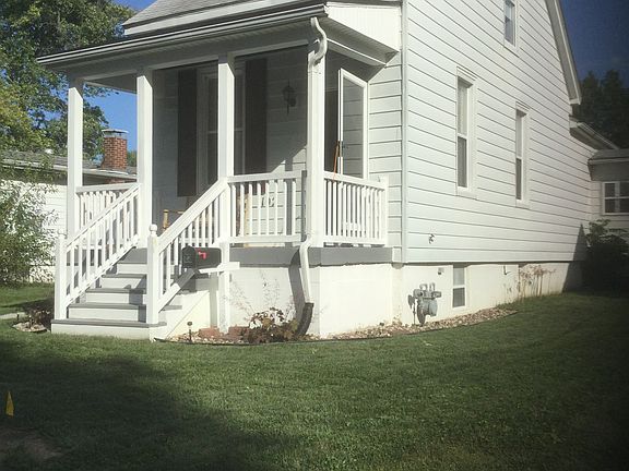 Another front view.