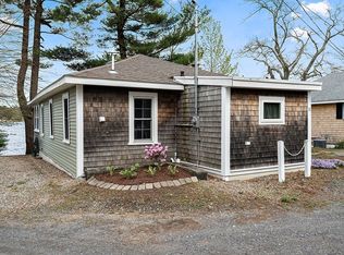 11 Deveuve Ln, Pembroke, MA 02359