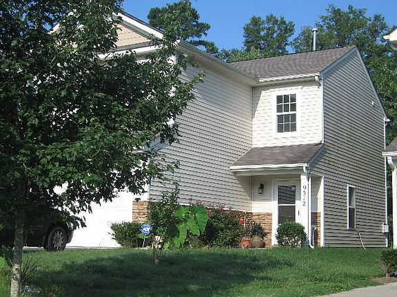 3rd image of 9312 Clifton Meadow Dr