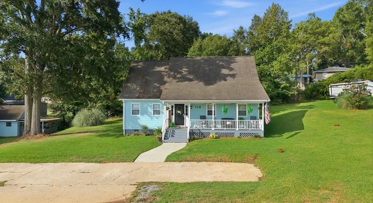 3 bed, 2.5 bath, 1664 sqft, $2,700 — Photo 1
