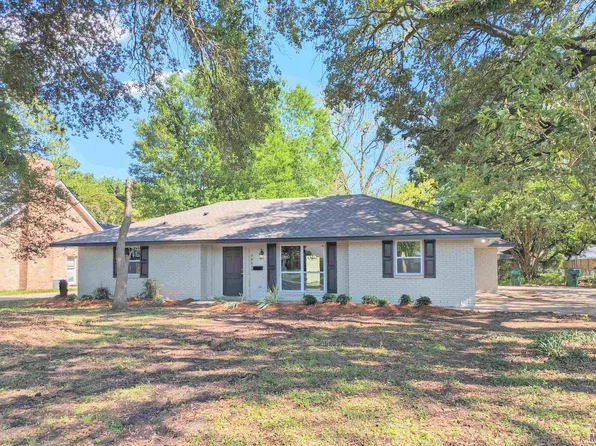 58635 Delacroix Ave, Plaquemine, LA 70764