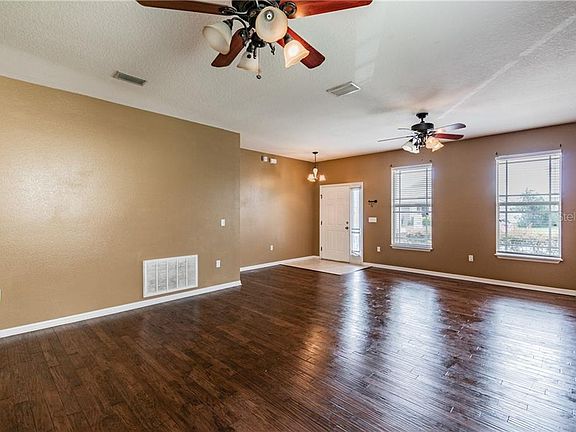 3rd image of 3024 Azalea Blossom Dr