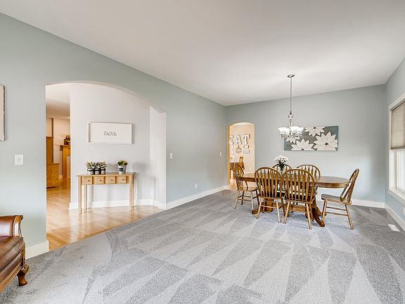 3rd image of 853 New Century Blvd S