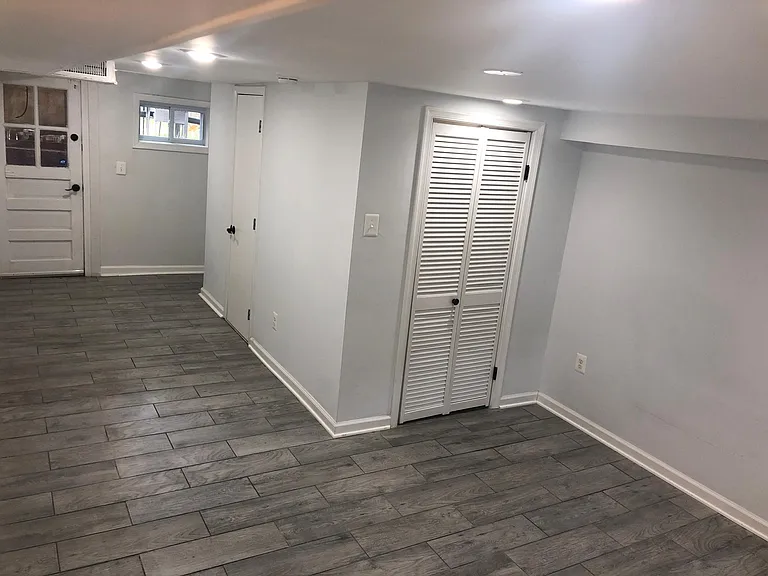 521 S Fayette St — Photo 12