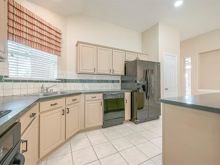 134 E Foxbriar Forest Cir — Photo 28