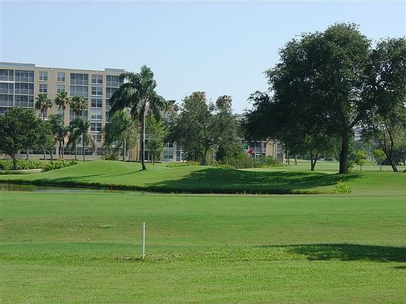 Golf Course Views!