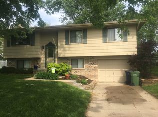 11925 S 33rd St, Bellevue, NE 68123