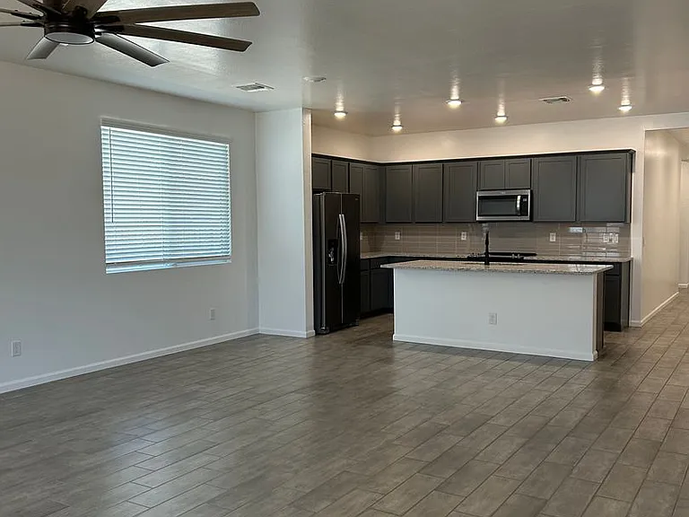 18021 W Avenida Del Sol Ave — Photo 10