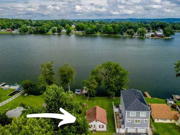 76 Lake Shore Drive, Middlefield, CT 06455