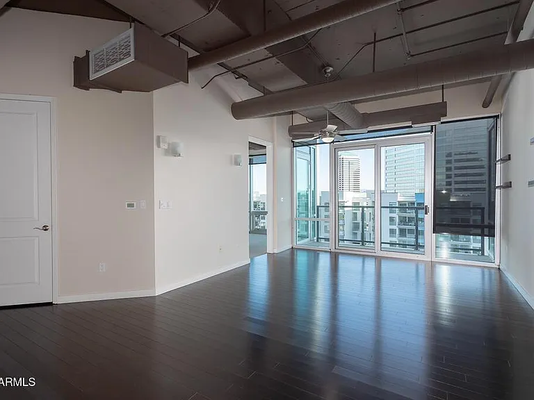 1 E Lexington Ave #702 — Photo 2