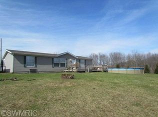 7302 Montcalm Ave, Belding, MI 48809