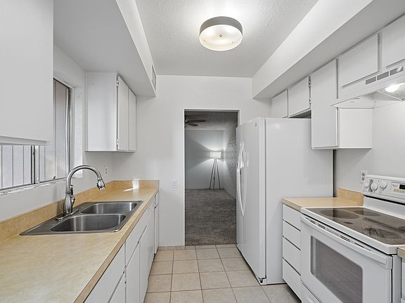 5th image of 359 N Calle Del Chancero