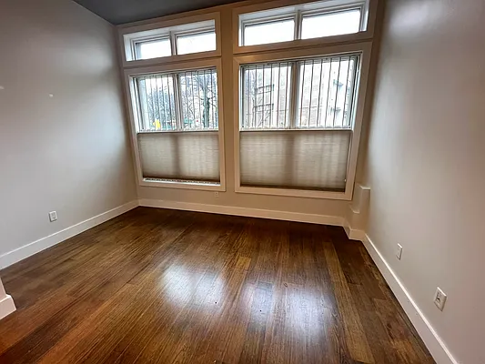 Rented by Tapiro Realty | media 6