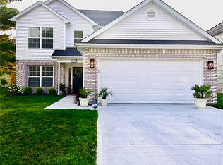 1471 S Apple Grove Ln, Terre Haute, IN 47803