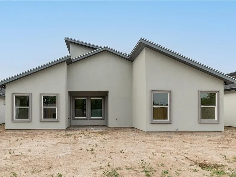 613 Tower Oak Dr — Photo 3