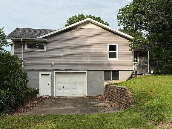 5th image of 1243 Peterson Road