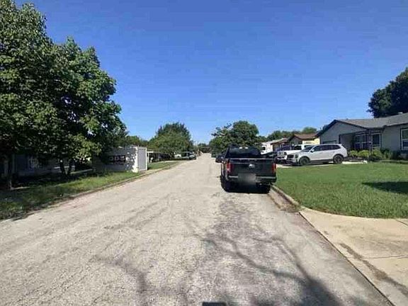 3rd image of 5129 Sabelle Ln