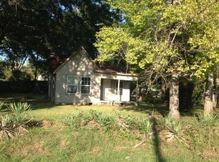 1323 N 10th St, Longview, TX 75601