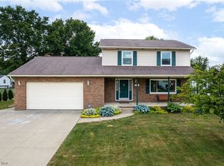 1760 King Dr, Uniontown, OH