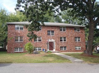 28 Kilby St APT 1, Dracut, MA 01826