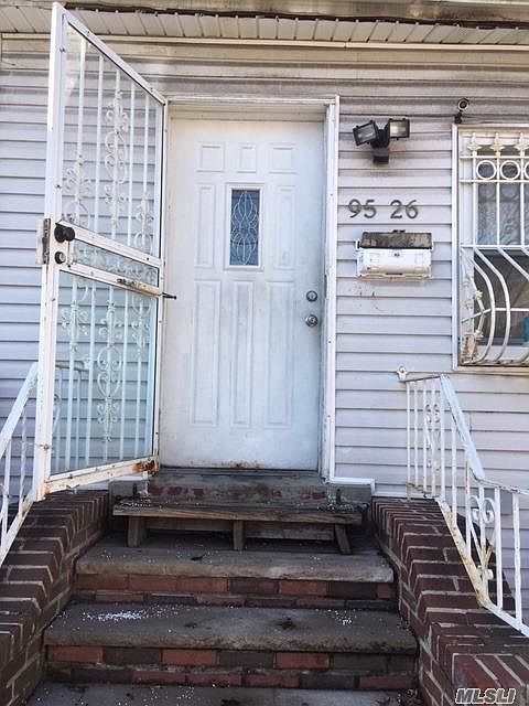 2nd image of 9526 107th St