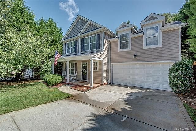 1st image of 560 River View Dr