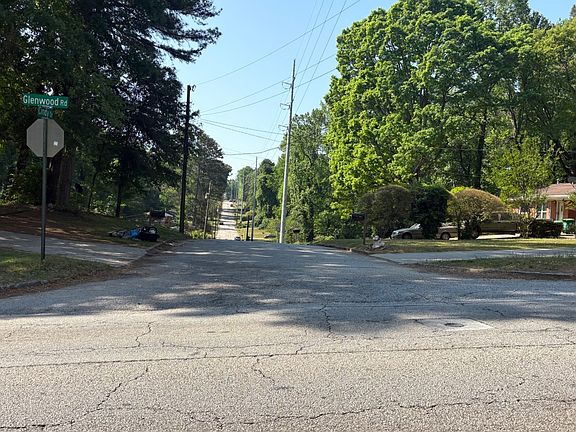 4th image of 1830 Cindy Dr