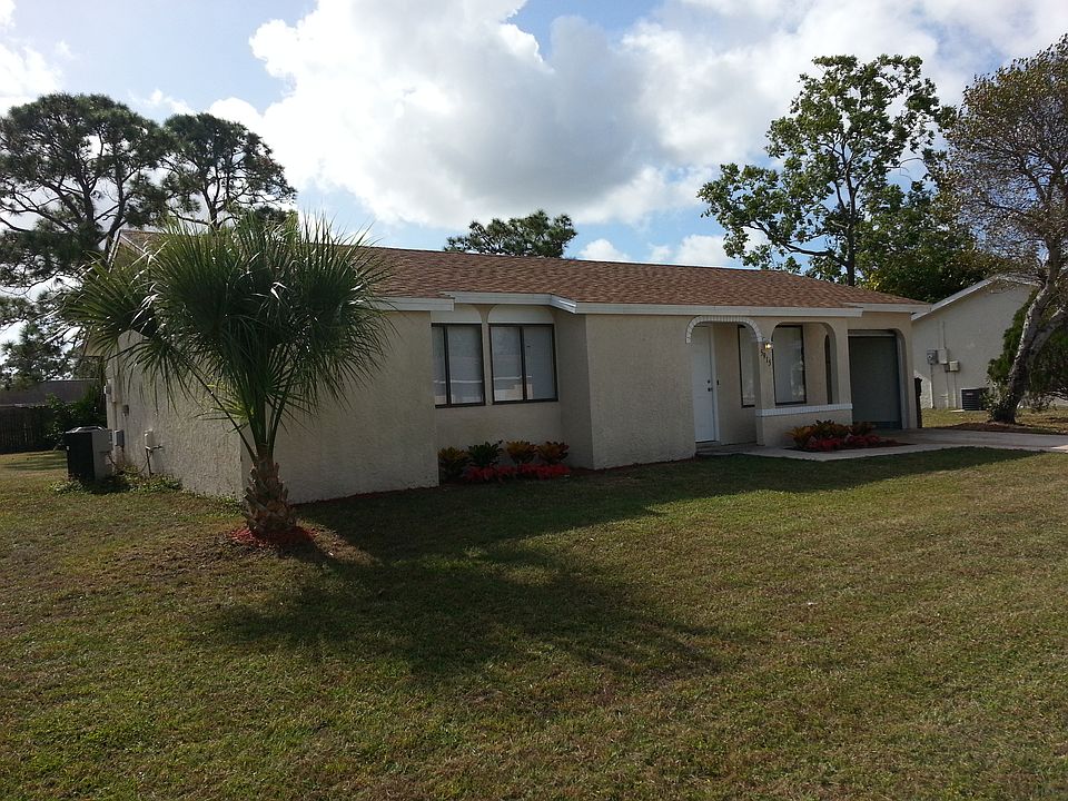 1st image of 5915 Spearman Cir