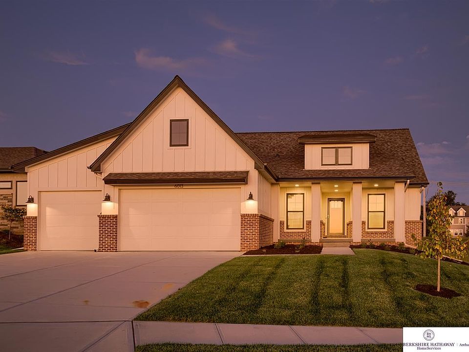 1st image of 6013 N 168th Ave