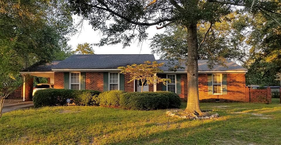 1st image of 3354 Ravenwood Dr