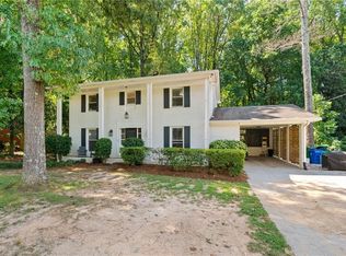 1627 Chateau Dr, Atlanta, GA 30338