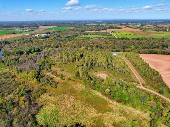 Florence Trl, Milaca, MN 56353