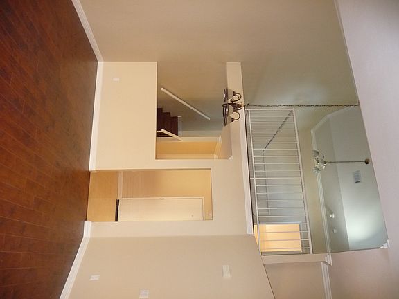 4th image of 2025 Shannon Ct #2
