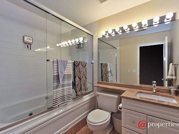 3rd image of 616 W Fulton St APT 613