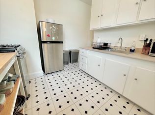 65 Martin St #6, Cambridge, MA 02138