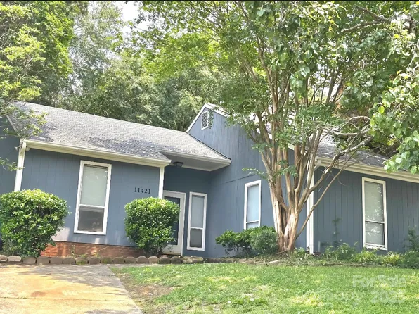 11421 Kingfisher Dr, Charlotte, NC 28226