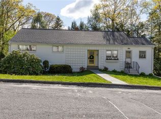 76 Robinwood Rd, Waterbury, CT 06708