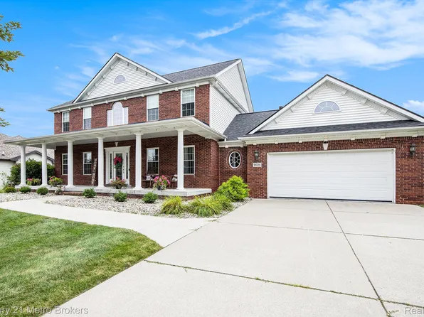 9024 Woodridge Dr, Davison, MI 48423