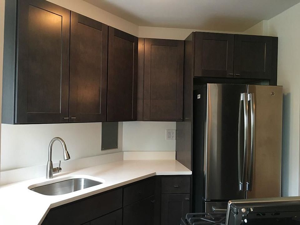 1st image of 894 Hancock St APT 3B
