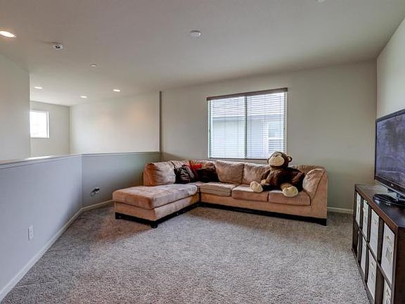 5th image of 5025 Glenwood Springs Way